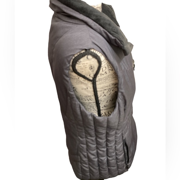 Puffer Vest Jacket Snow Ski Wear by Champion Large Gray & Black EUC - Picture 7 of 15